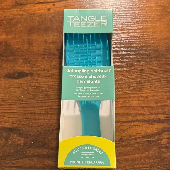 Tangle Teezer Detangling Hairbrush Extra Gentle in Turquoise - Picture 1 of 13